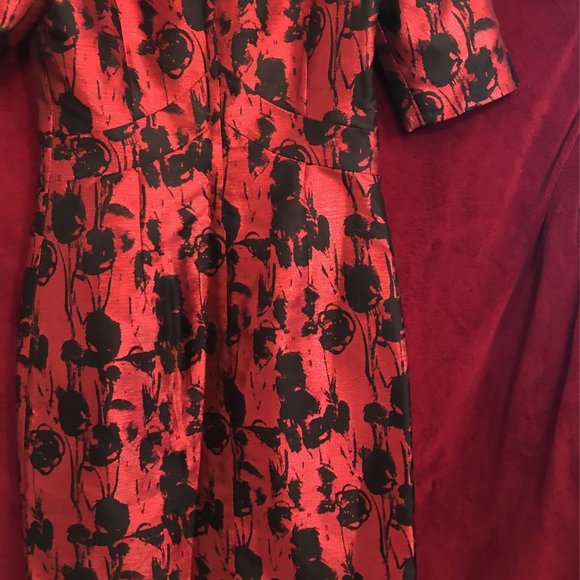 I Peterman Red And Black Dress With Metallic Shine - Picture 6 of 6